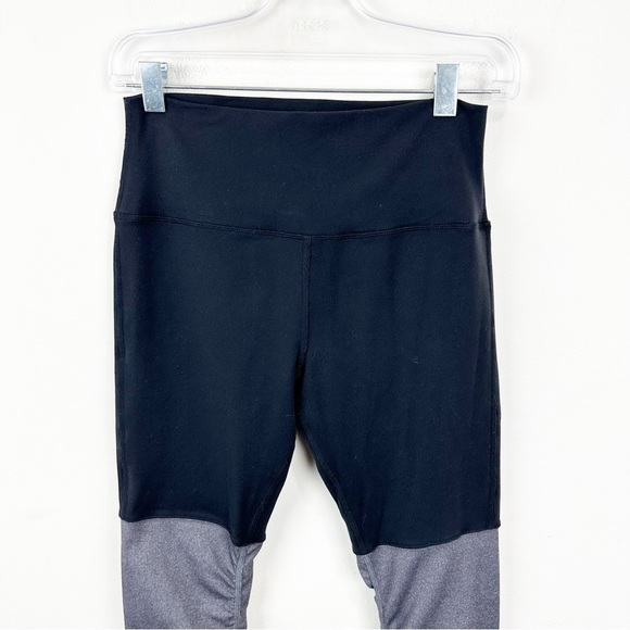 Alo Yoga Goddess Leggings Black Gray - Picture 3 of 10